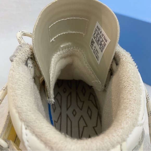 Ivy Park x Adidas Forum Mid - Picture 5 of 8